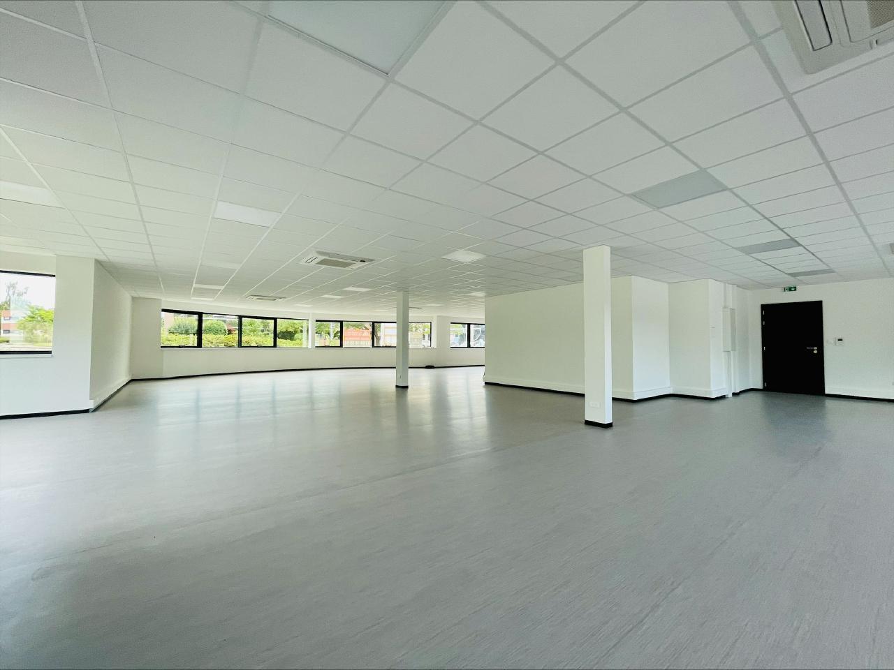 Bureau Oberhausbergen 442m² Location bureau Oberhausbergen Bas-Rhin OLBUR2204061 2